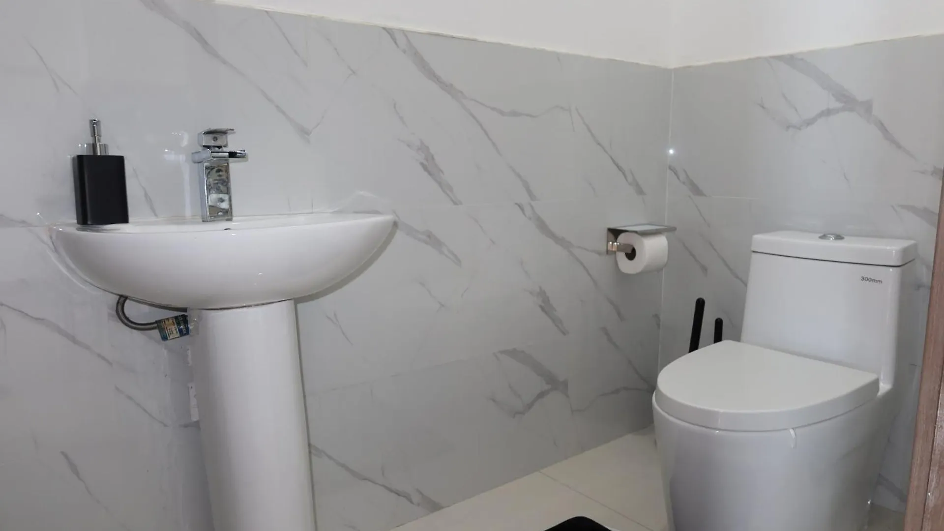 The Serene - Modern Luxury Apartment Kingston Jamaika